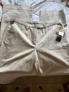 Coldwater Creek Women's Cream Wide-Leg Linen-Blend Shorts